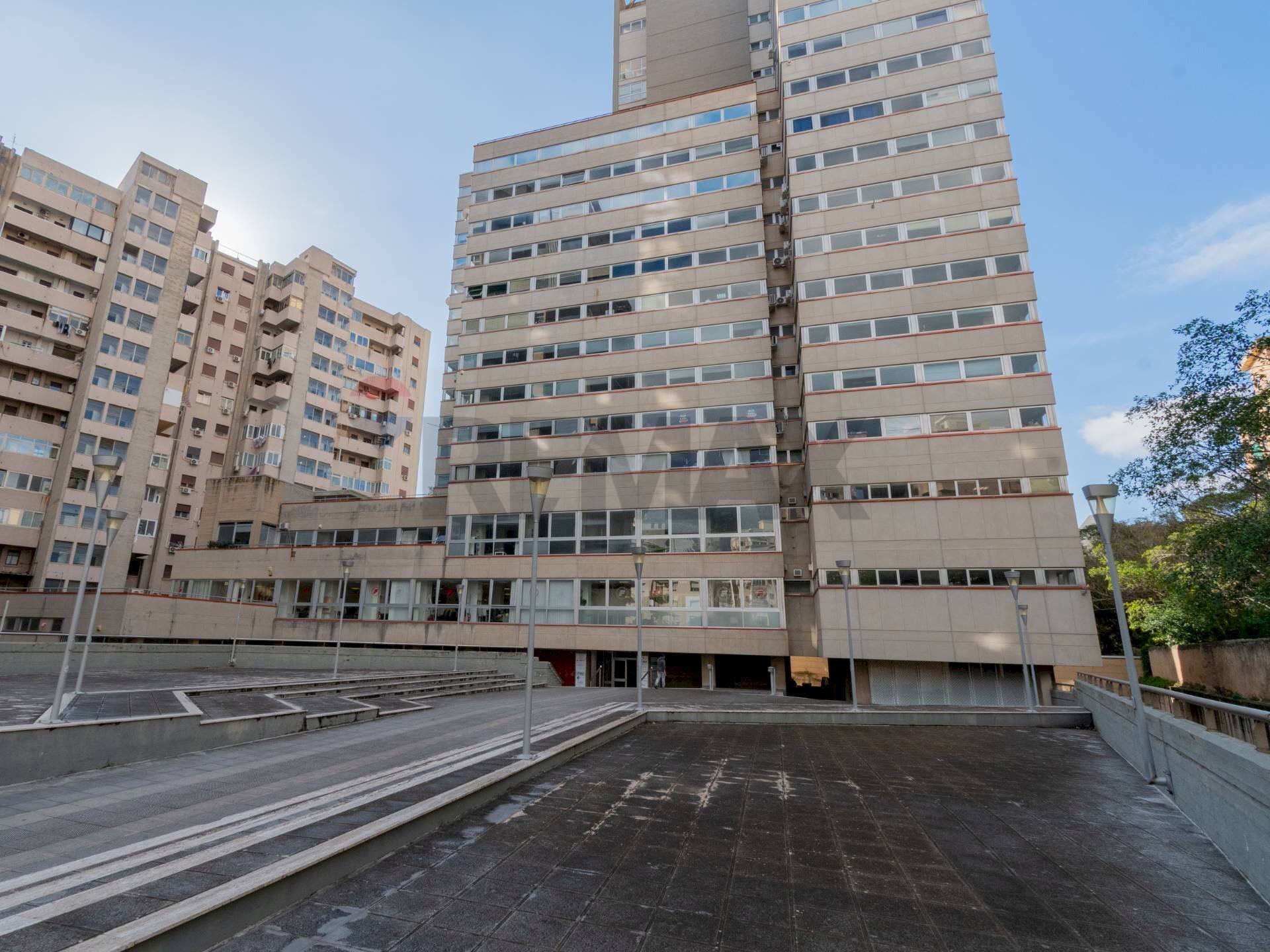 Edificio all\'aperto - Ufficio Via Resuttana
 
360, Palermo - foto 1