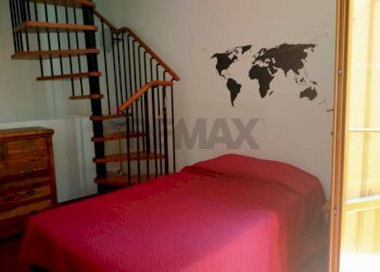 Camera / camera da letto - Trilocale Vicolo Forno Ai Maestri D'acqua
 
7, Palermo - foto 8