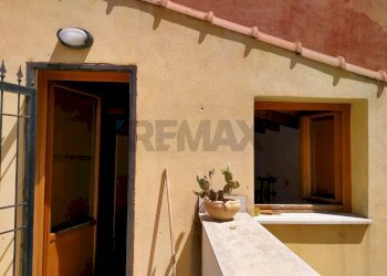 Balcone - Trilocale Vicolo Forno Ai Maestri D'acqua
 
7, Palermo - foto 13