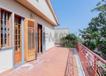 Terrazza - Villa VIA ANTIGONE
 
111, Palermo - foto 4