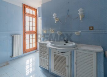Bagno - Villa VIA ANTIGONE
 
111, Palermo - foto 28