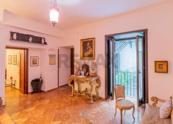 Soggiorno - Appartamento via Maqueda
 
110, Palermo - foto 3