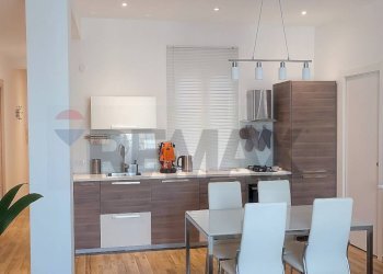 Sala da pranzo - Three-room apartment Corso Alberto Amedeo
 
196, Palermo - photo 7