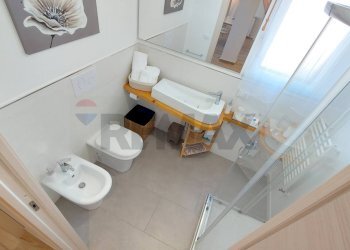 Bagno - Three-room apartment Corso Alberto Amedeo
 
196, Palermo - photo 16