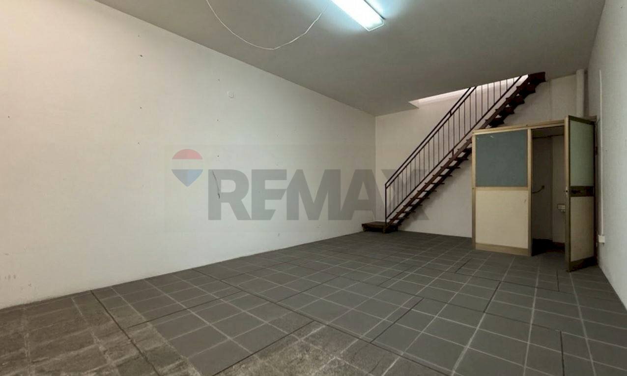 Stanza vuota - Warehouse Via Giotto
50, Palermo - photo 2