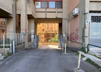 Edificio all\'aperto - Warehouse Via Giotto
 
50, Palermo - photo 1