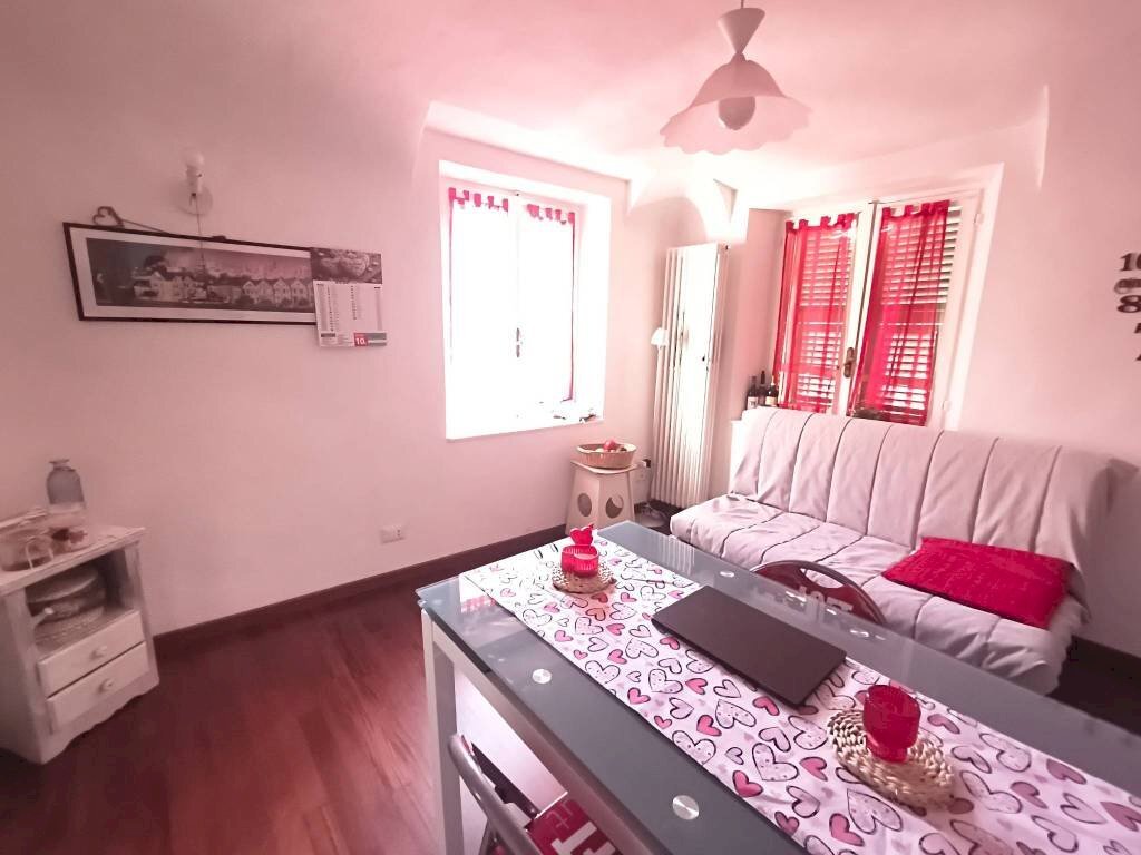 Salone - Bilocale via Govone Rosa, Mondovì - foto 1