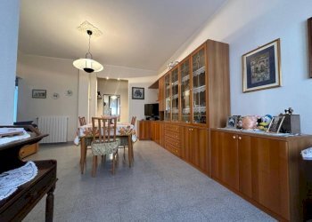 Salone - Quadrilocale via Santa Maria, Moncalieri - foto 4