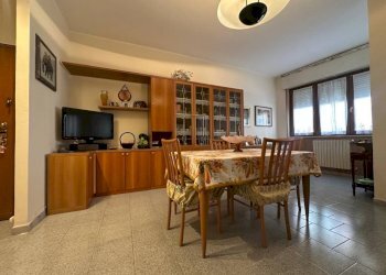 Salone - Quadrilocale via Santa Maria, Moncalieri - foto 8