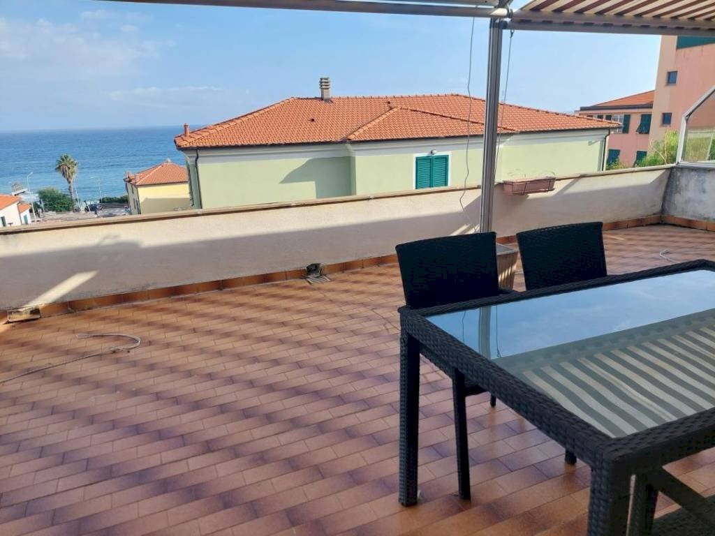 Terrazzo - Bilocale via Castello, Riva Ligure - foto 2