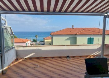 Terrazzo - Two-room apartment via Castello, Riva Ligure - photo 1