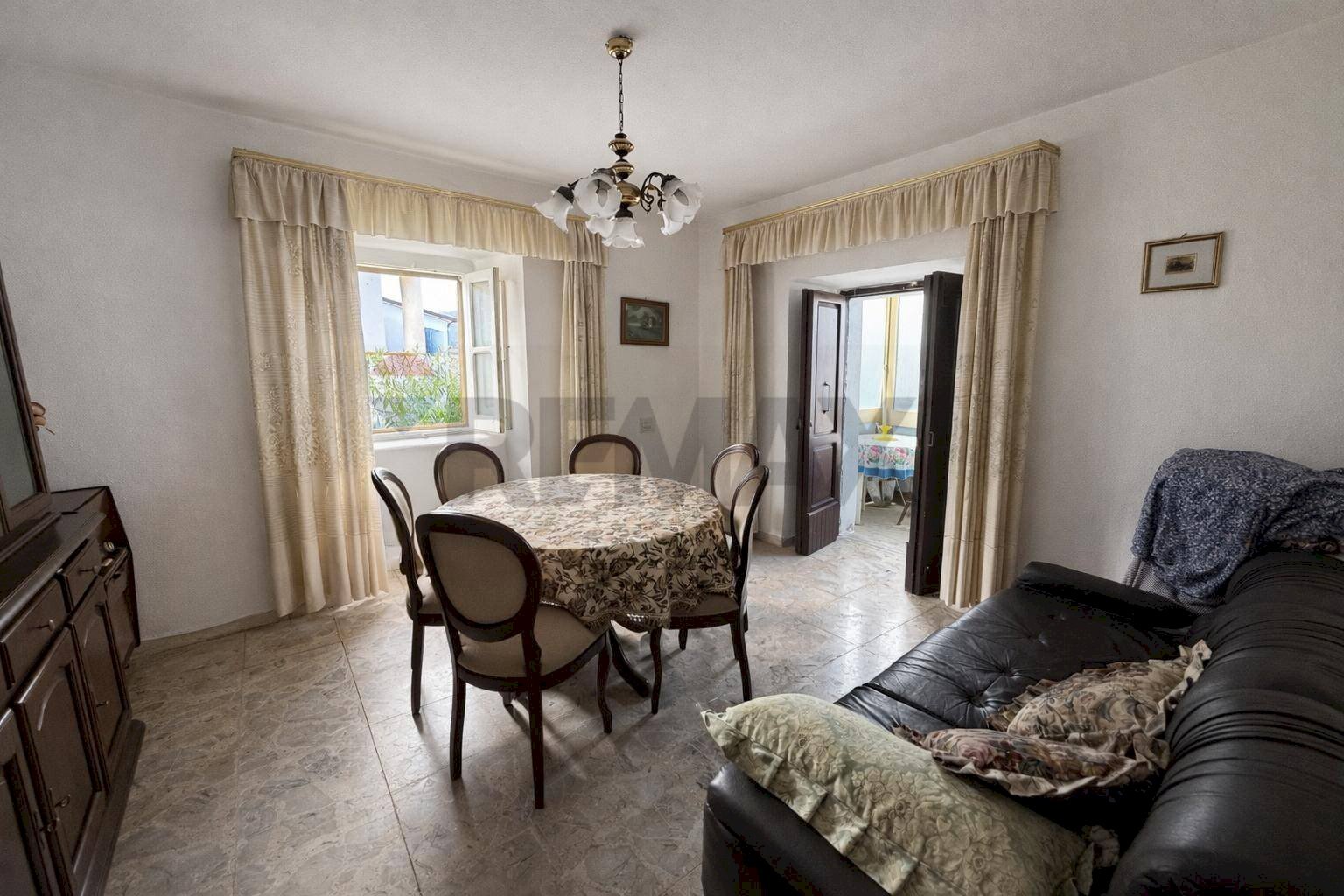 Sala da pranzo - Casa semi indipendente via Pietranegra
 
5, Lettomanoppello - foto 3