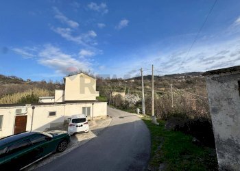 Edificio all\'aperto - Semi-detached house via Pietranegra
 
5, Lettomanoppello - photo 17
