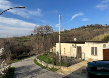 Casa all\'aperto - Semi-detached house via Pietranegra
 
5, Lettomanoppello - photo 18