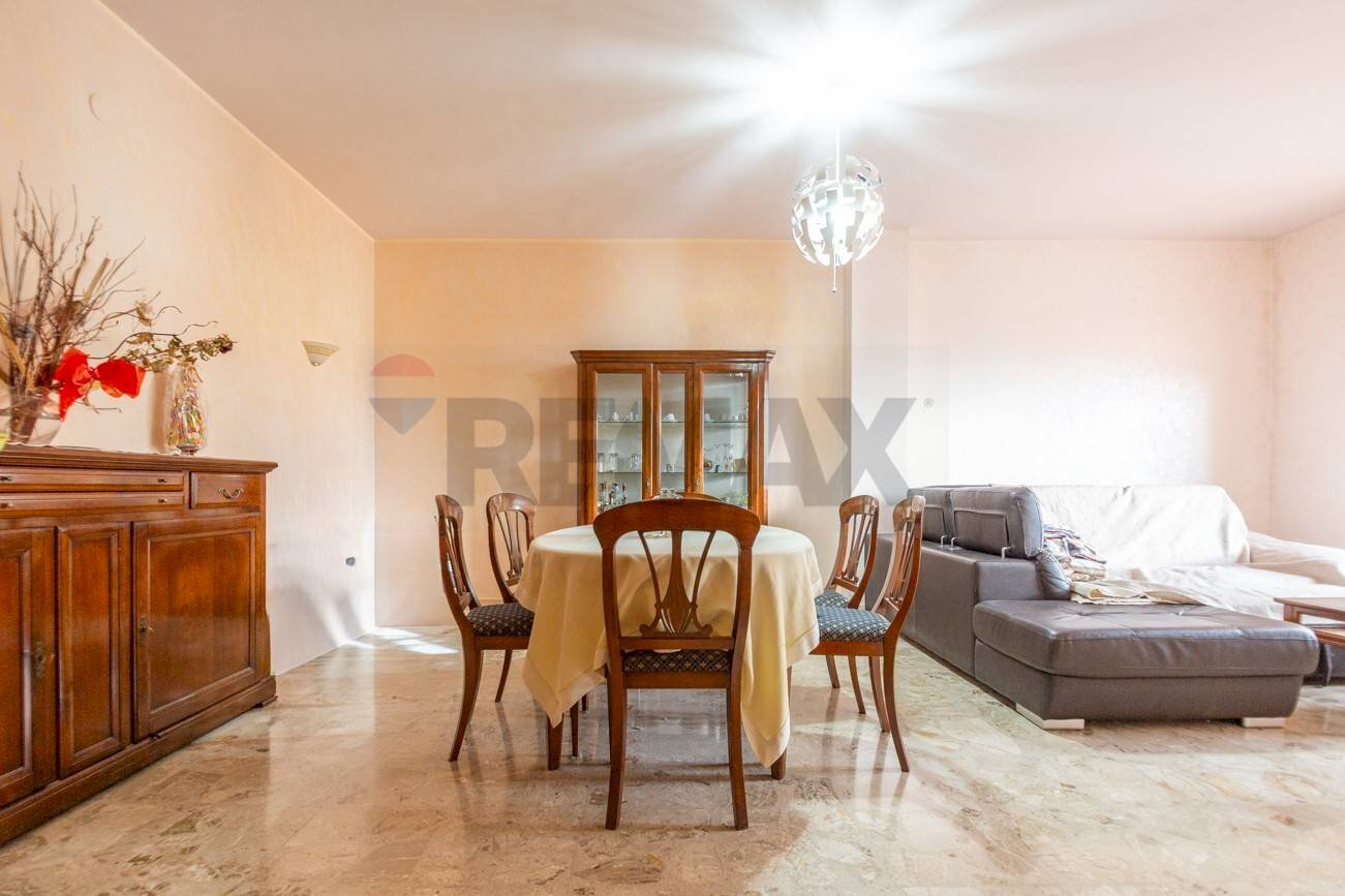 Sala da pranzo - Quadrilocale via Madonna Degli Angeli
 
105, Chieti - foto 1