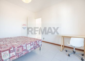 Camera / camera da letto - Attico via Sulmona
 
75, Chieti - foto 12