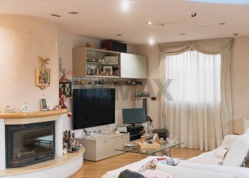 Soggiorno - Villa via Alessandro Cicognini
 
56, Francavilla al Mare - foto 4