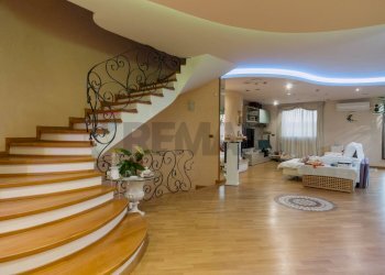 Scale - Villa via Alessandro Cicognini
 
56, Francavilla al Mare - foto 8