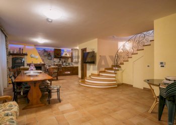 Sala da pranzo - Villa via Alessandro Cicognini
 
56, Francavilla al Mare - foto 15