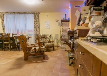 Sala da pranzo - Villa via Alessandro Cicognini
 
56, Francavilla al Mare - foto 18