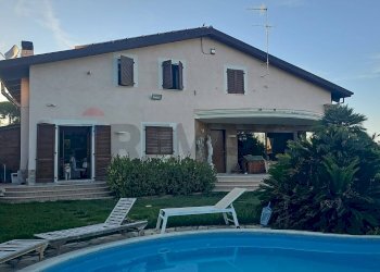 Casa all\'aperto - Villa via Alessandro Cicognini
 
56, Francavilla al Mare - foto 23