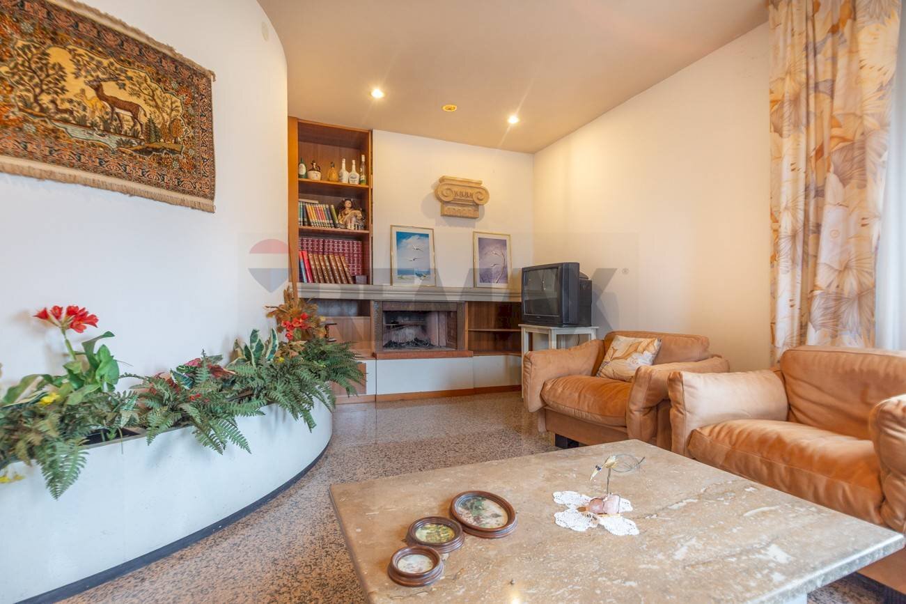 Soggiorno - Villa contrada Costa Cola
 
61, Bucchianico - foto 3