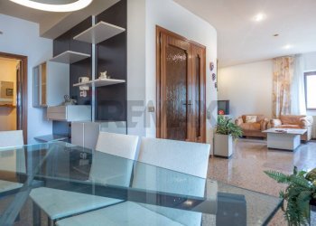 Sala da pranzo - Villa contrada Costa Cola
 
61, Bucchianico - foto 6