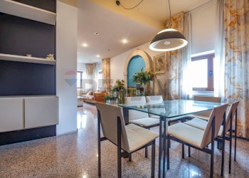 Sala da pranzo - Villa contrada Costa Cola
 
61, Bucchianico - foto 7