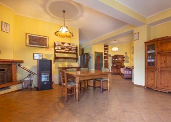 Sala da pranzo - Villa contrada Costa Cola
 
61, Bucchianico - foto 24