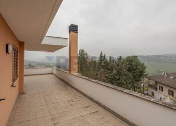 Terrazza - Villa contrada Costa Cola
 
61, Bucchianico - foto 34