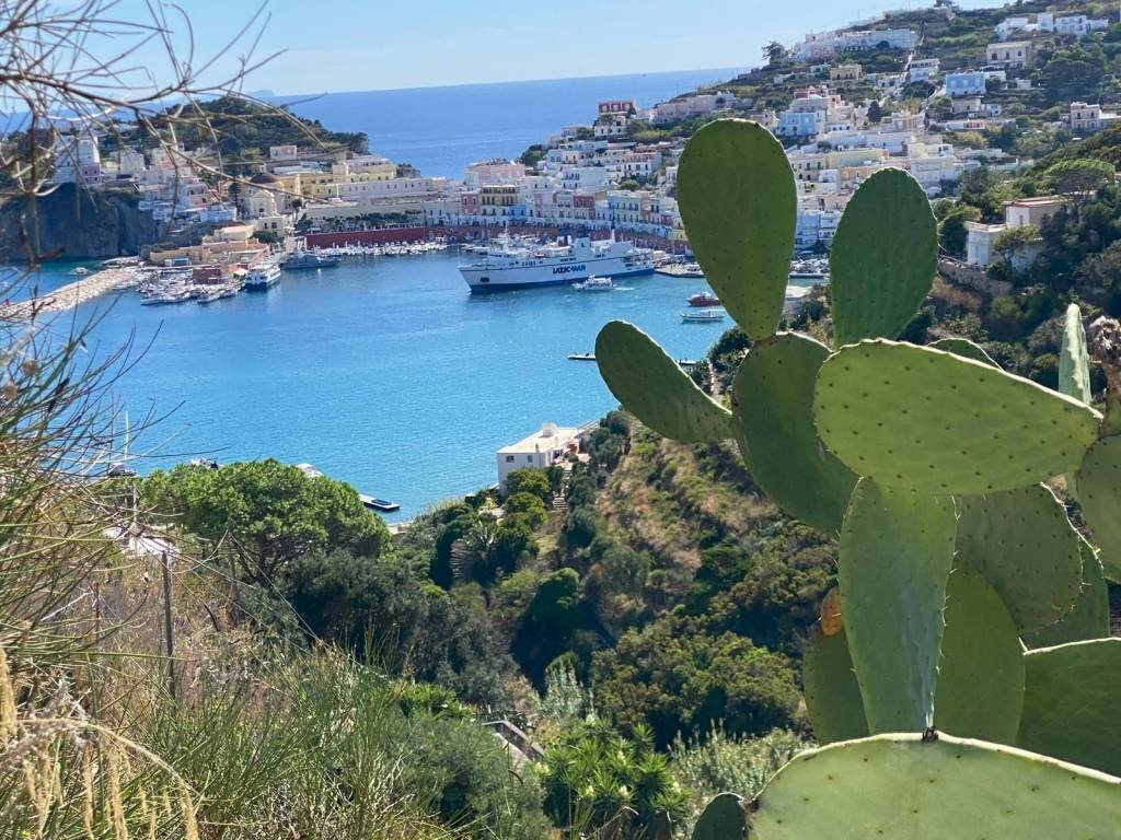 Vista - Casa indipendente via Sopra Giancos, Ponza - foto 1