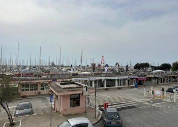 Vista - Negozio via Amerigo Vespucci, 2, Nettuno - foto 1