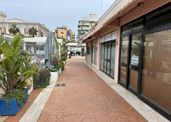 Zona - Negozio via Amerigo Vespucci, 2, Nettuno - foto 5