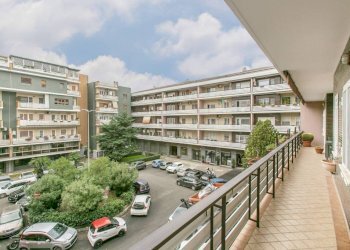Balcone - Trilocale via Alberto Litta Modignani, 32, Roma (zona Torrino) - foto 14