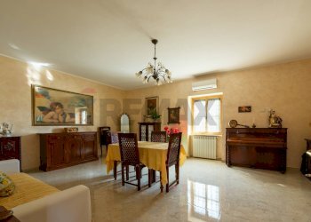 Sala da pranzo - Villa Via Colle Caroso, Palestrina - foto 6