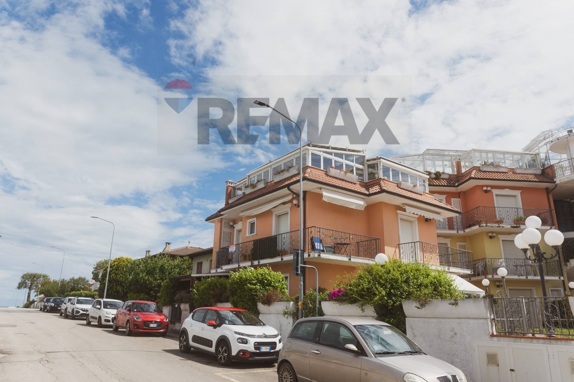 Edificio all\'aperto - Two-room apartment Via Ischia
95, Numana - photo 2