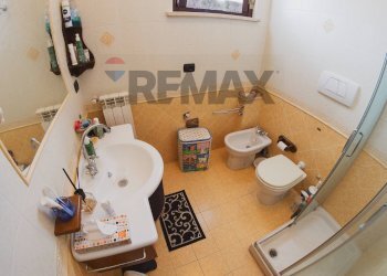 Bagno - Two-room apartment Via Ischia
 
95, Numana - photo 11