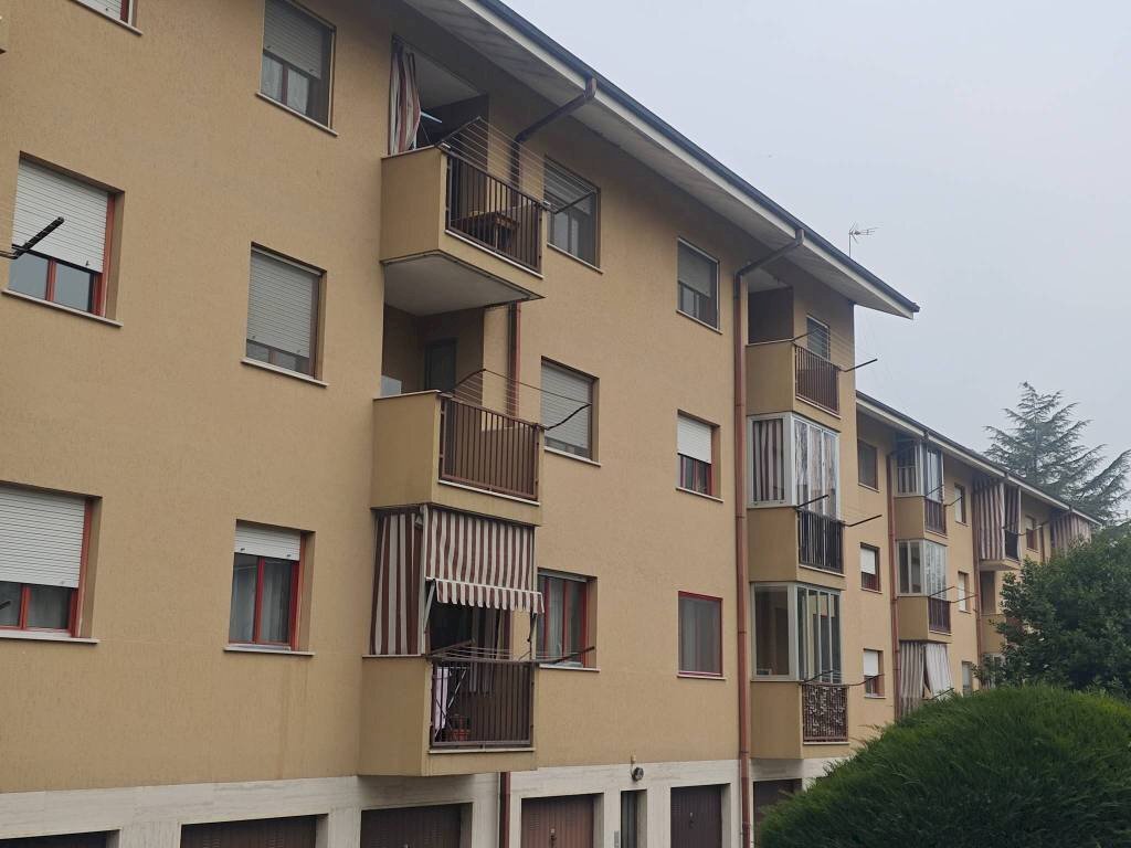 Facciata - Appartamento corso Alba, Asti - foto 1