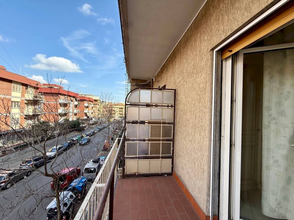 Balcone - Trilocale via Genzano, Roma - foto 2