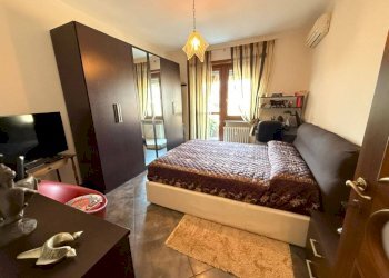 Camera da letto - Attic via Rosario di Santa Fè, Torino (neighborhood Lingotto) - photo 24