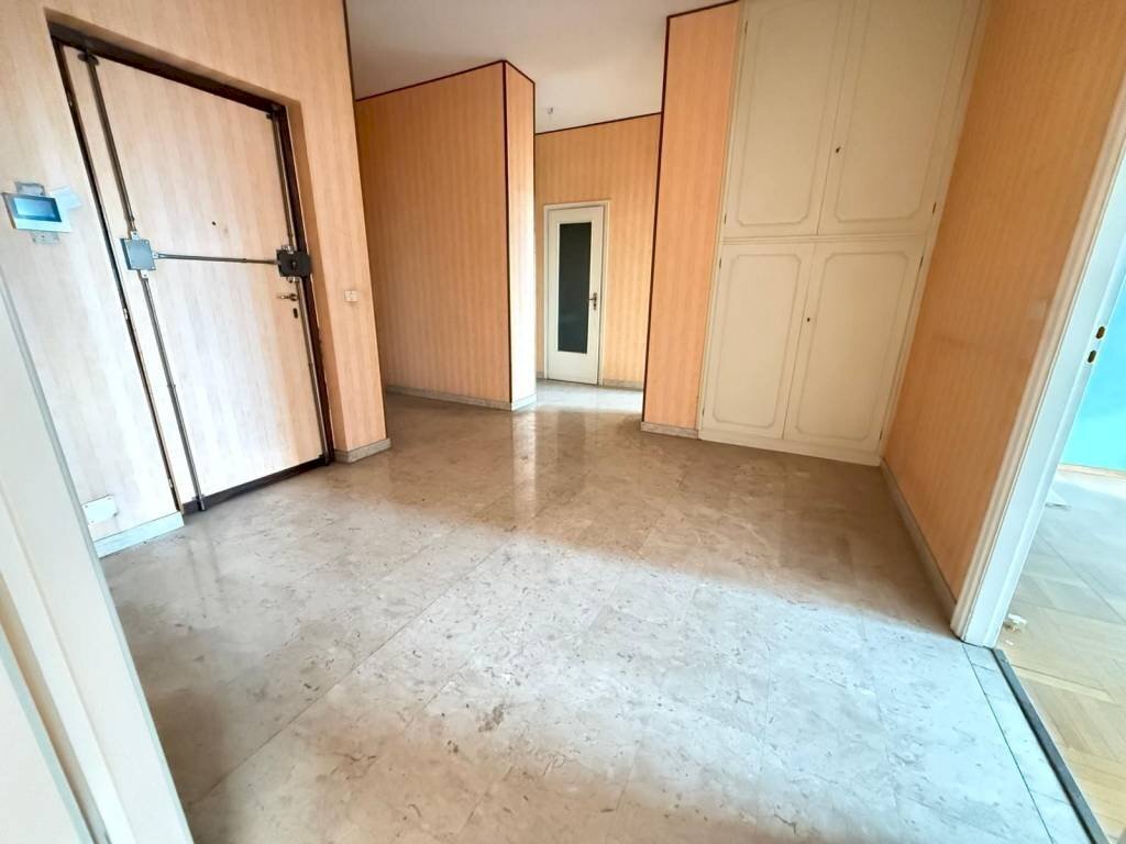 Ingresso - Quadrilocale corso Eusebio Giambone, 63, Torino (zona Lingotto) - foto 3