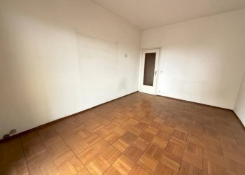 Camera da letto - Quadrilocale corso Eusebio Giambone, 63, Torino (zona Lingotto) - foto 17