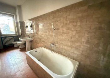 Bagno - Quadrilocale corso Eusebio Giambone, 63, Torino (zona Lingotto) - foto 22