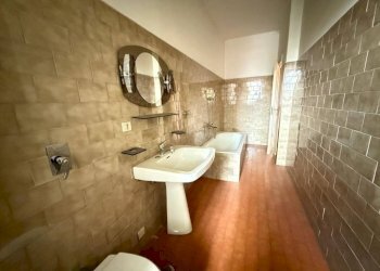 Bagno - Quadrilocale corso Eusebio Giambone, 63, Torino (zona Lingotto) - foto 23