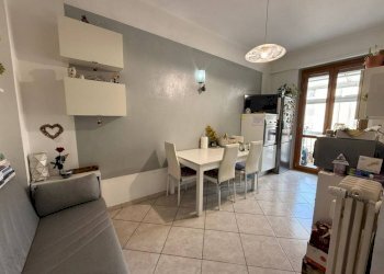 Soggiorno - Trilocale via Tunisi, 63/11, Torino (zona Lingotto) - foto 3