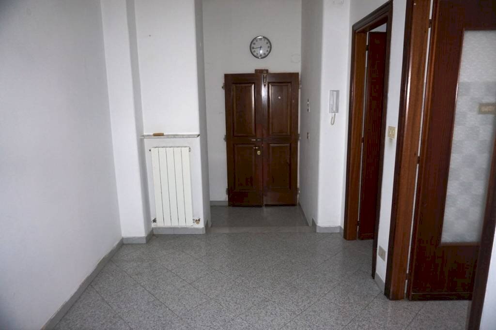 Ingresso - Trilocale via Costanzo Grillone, 6, Genova (zona Cornigliano) - foto 2