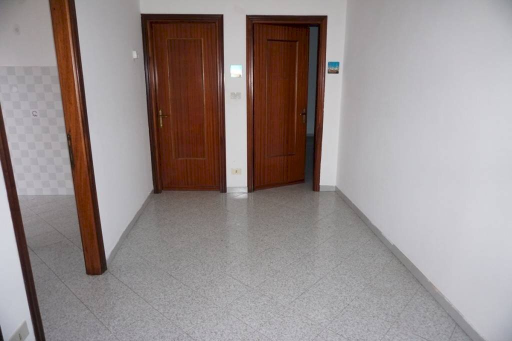 Interno palazzo - Trilocale via Costanzo Grillone, 6, Genova (zona Cornigliano) - foto 3