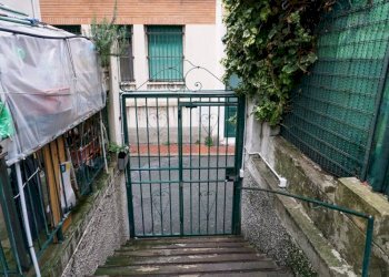 Cortile interno - Trilocale via Costanzo Grillone, 6, Genova (zona Cornigliano) - foto 20