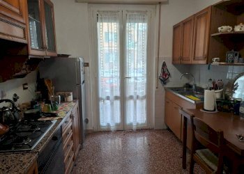 Cucina - Bilocale via dei Landi, 1, Genova (zona Sampierdarena) - foto 6