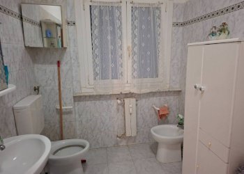 Bagno - Bilocale via dei Landi, 1, Genova (zona Sampierdarena) - foto 11